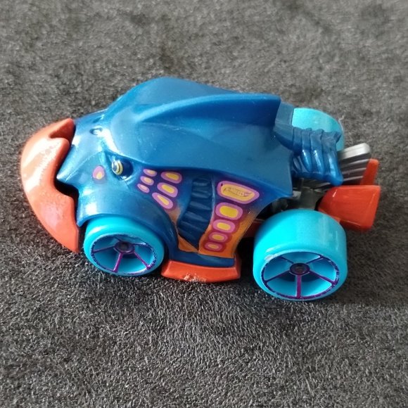 2009 Hot Wheels Piranha Terror Mattel - Picture 4 of 5